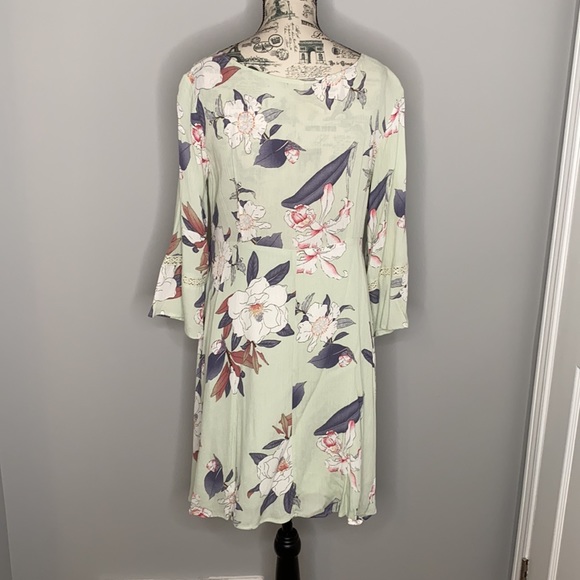 Harlow Mint Green Floral Dress (Small) - Picture 3 of 5